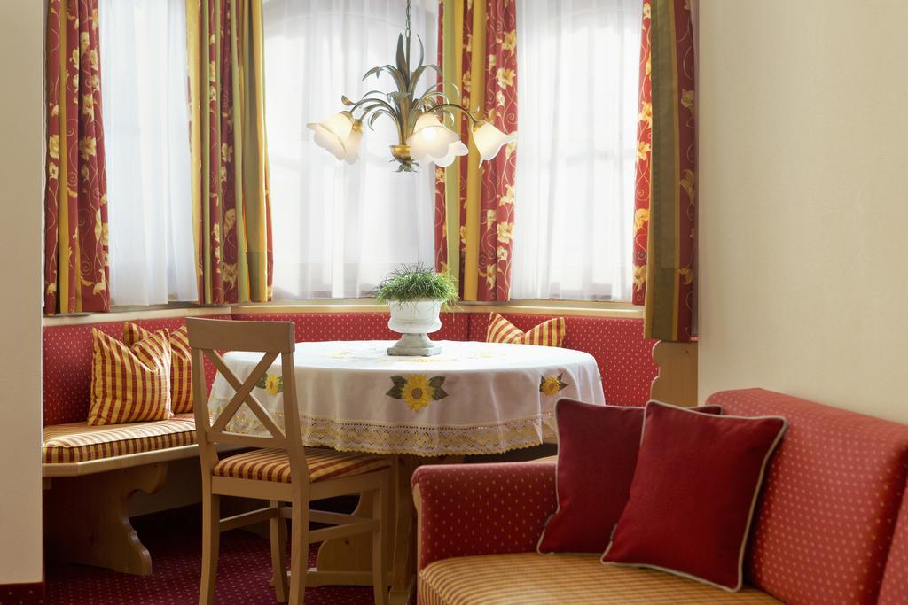 Landhotel Untermuellnergut Dorfgastein Δωμάτιο φωτογραφία